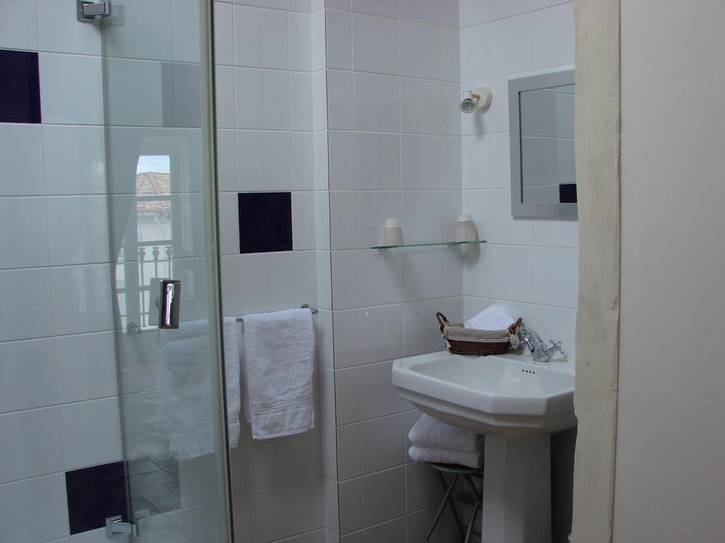 Azille B&B Tour De Saint Anne חדר תמונה